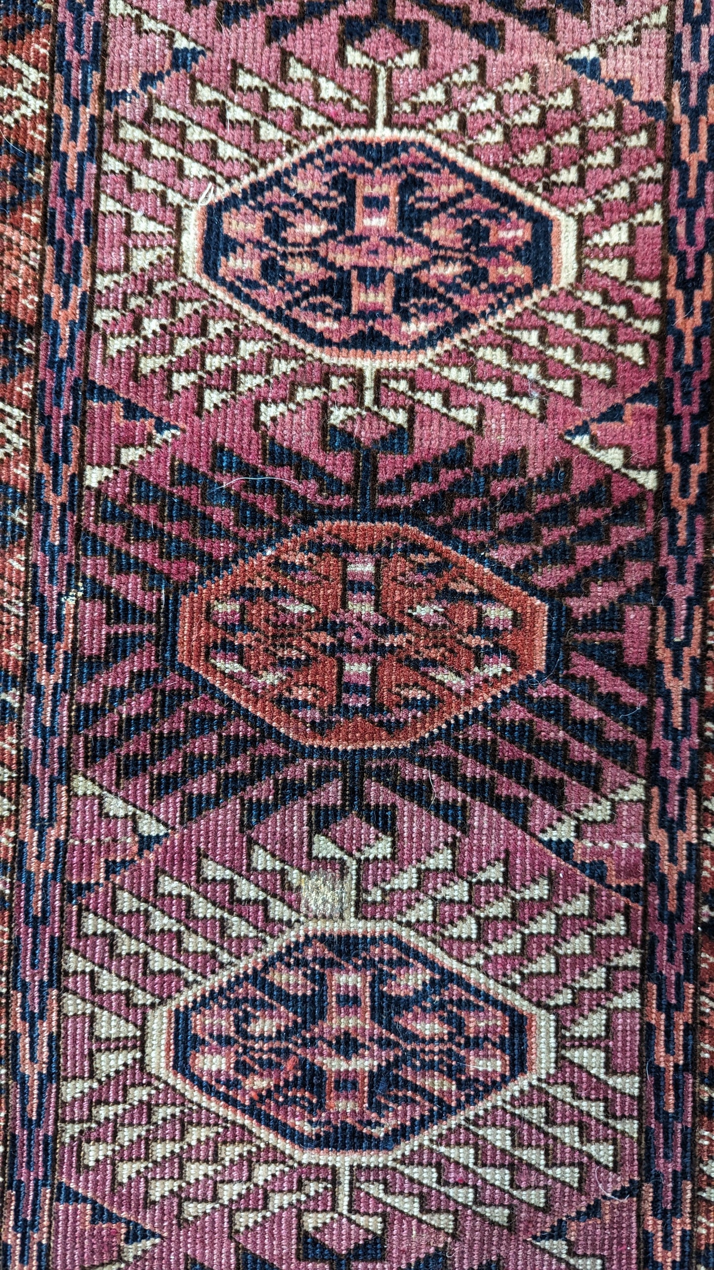 Antique Tekke Turkmen Rug, 7'3"x10'6"