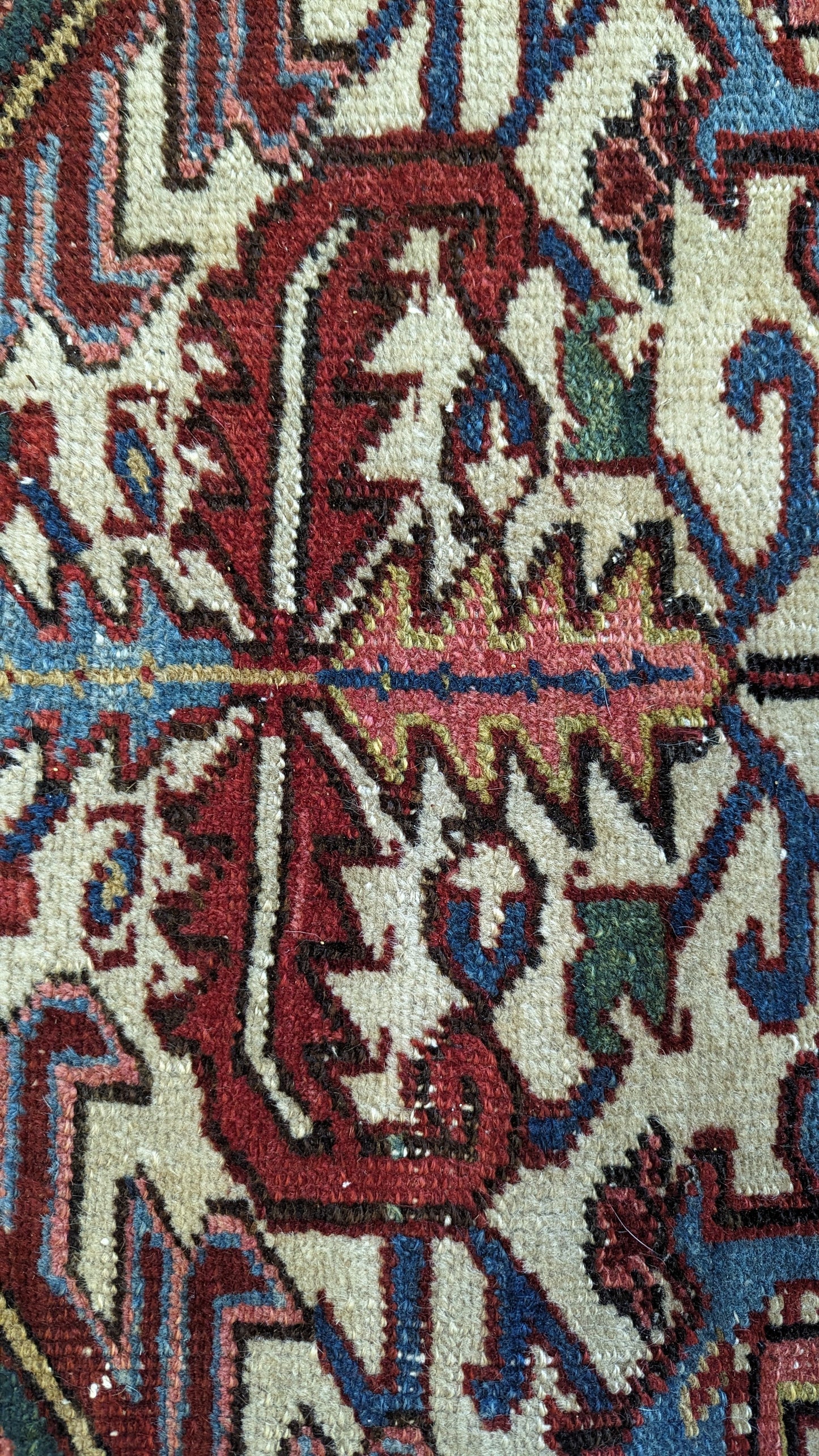 Antique Persian Heriz Rug, 7'6"x10'