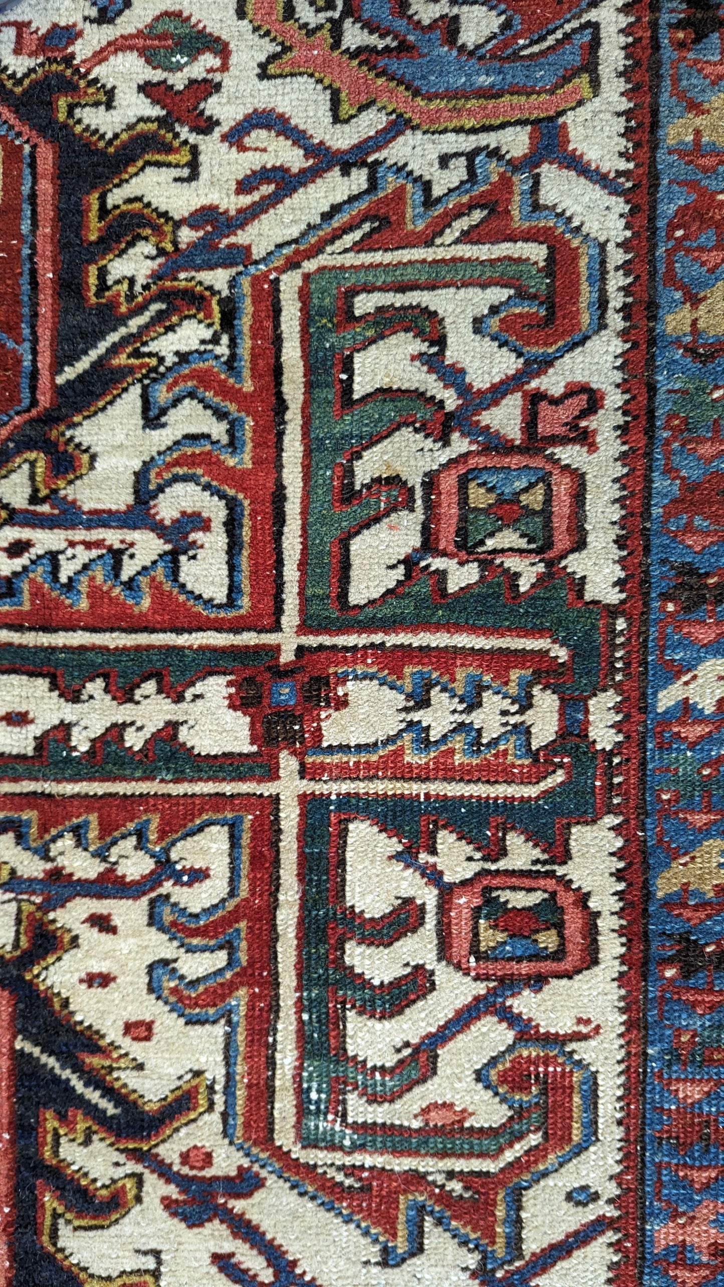 Antique Persian Heriz Rug, 7'6"x10'