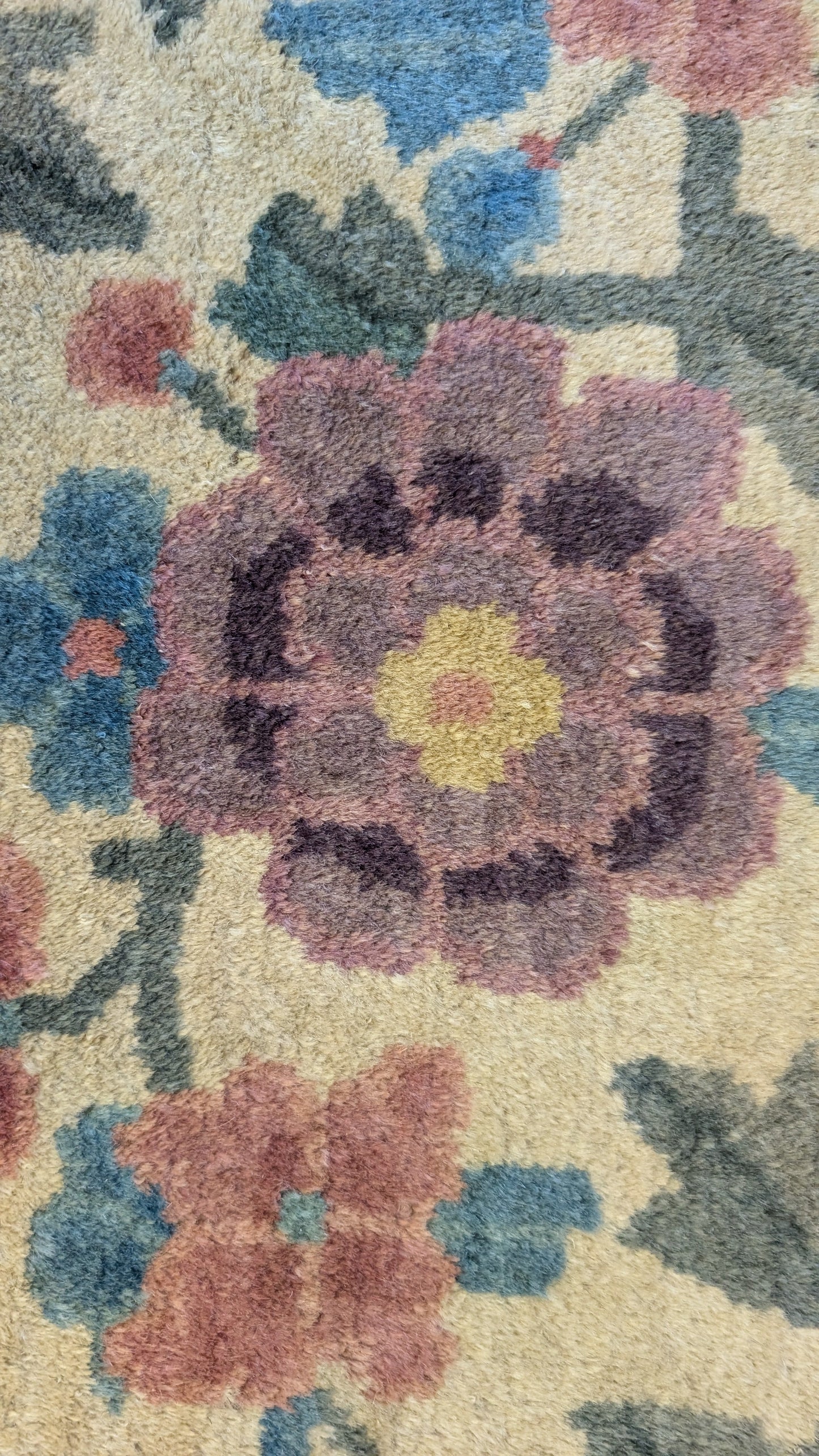 Antique Oval Shape Art Deco Chinese Rug, 5x8