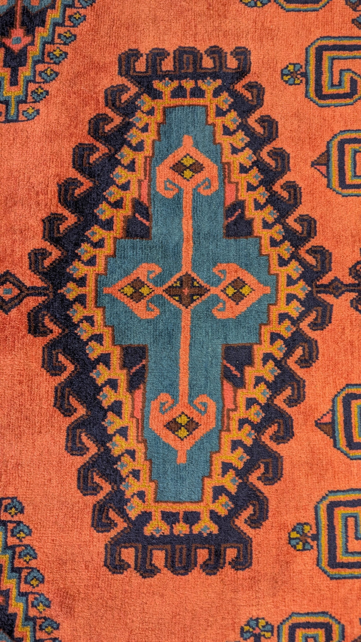 Vintage Persian Viss Rug, 7x10
