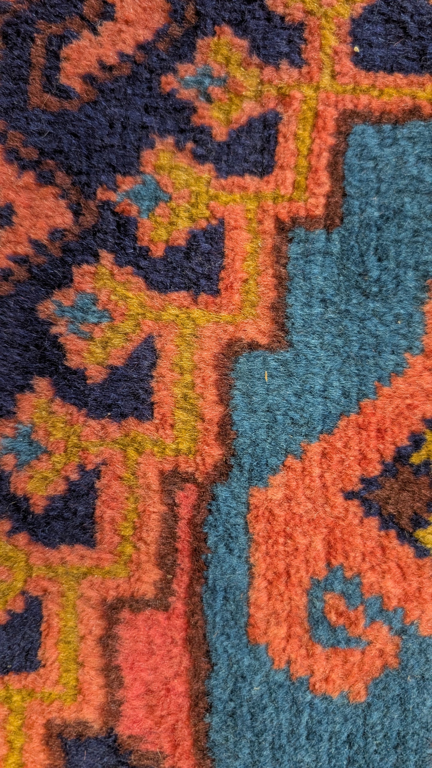 Vintage Persian Viss Rug, 7x10