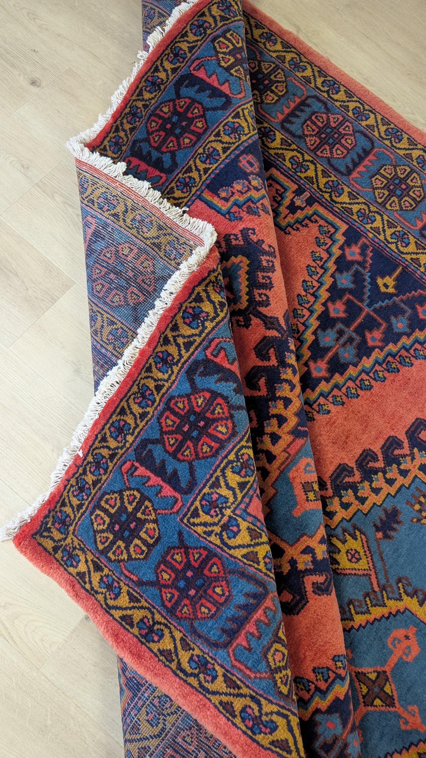 Vintage Persian Viss Rug, 7x10