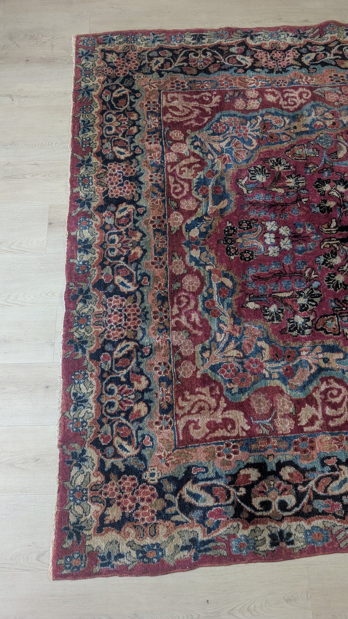 Antique Persian Sarouk Rug, 6x9
