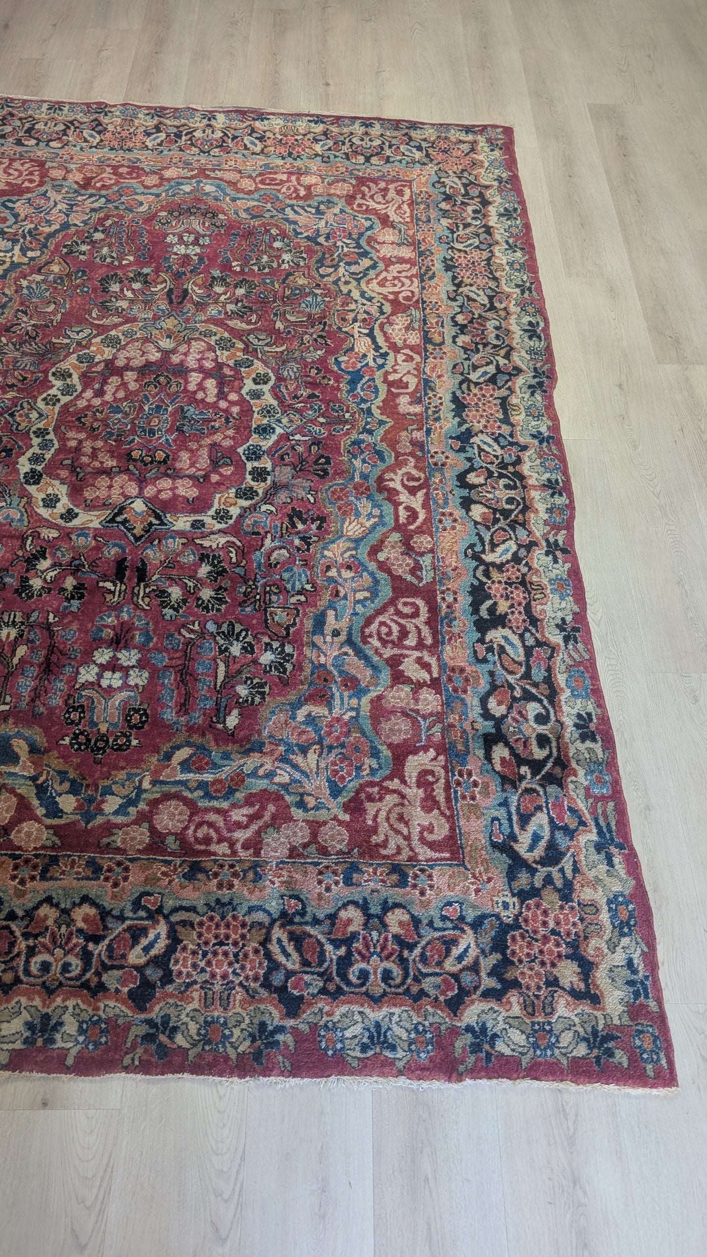 Antique Persian Sarouk Rug, 6x9