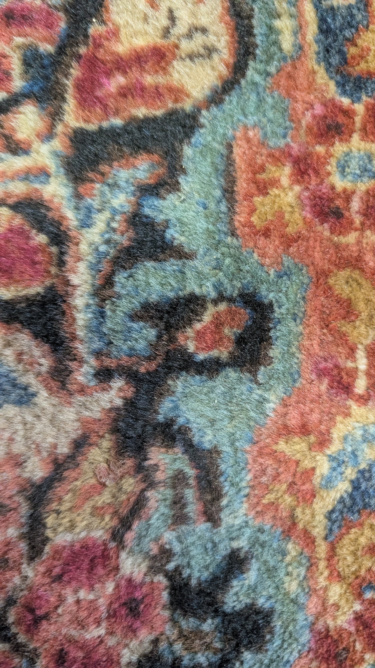Antique Persian Sarouk Rug, 6x9