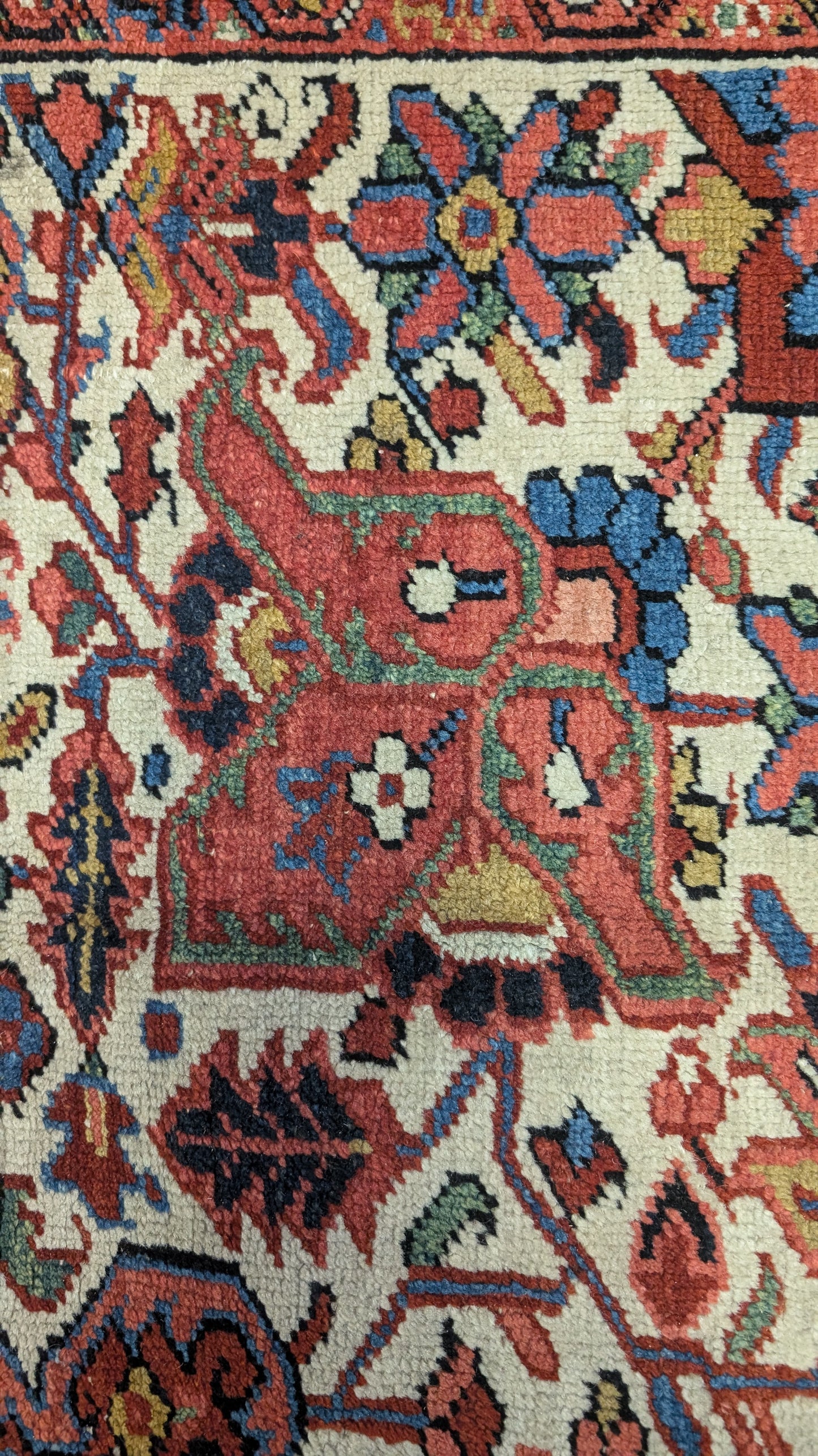Antique Persian Heriz Rug, 8'2"x11'3"
