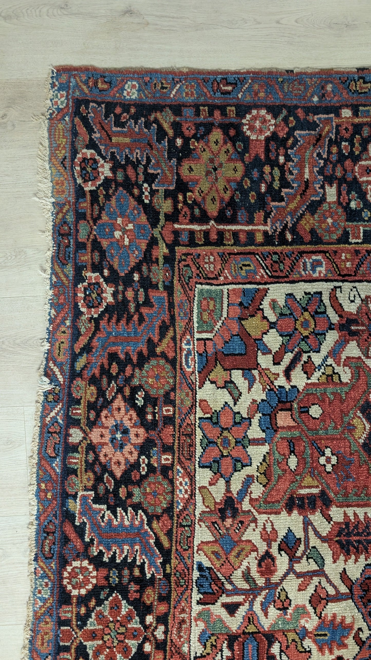 Antique Persian Heriz Rug, 8'2"x11'3"