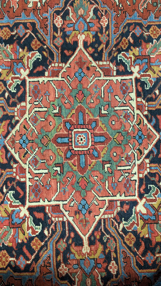 Antique Persian Heriz Rug, 8'2"x11'3"