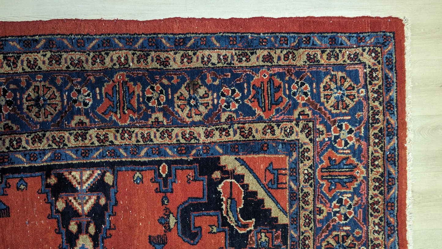 SOLD - Vintage Persian Viss Rug, 8'6x11